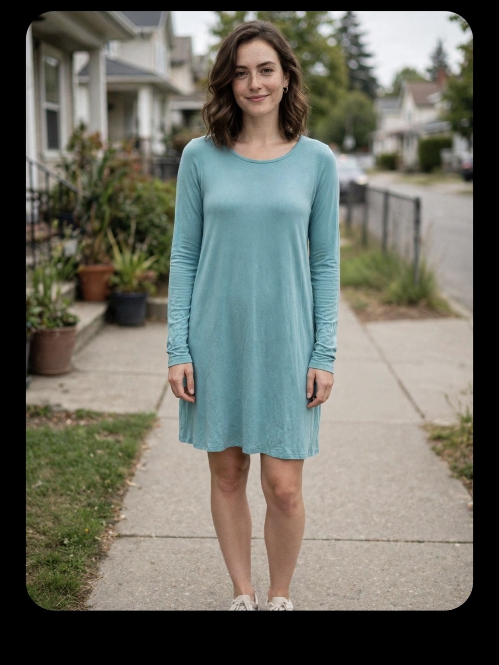 Long Sleeve Scoop Neck Dress in Aqua